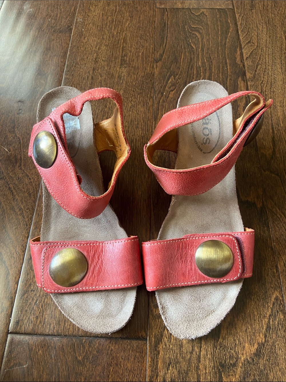 Taos Carousel 3 Wedge Sandals
Womens Sz 37 6-6.5